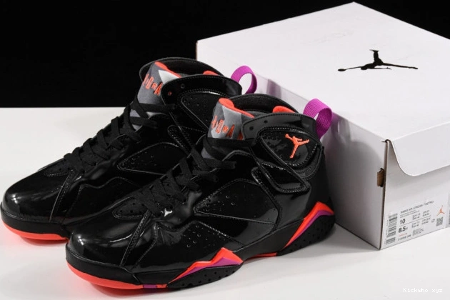 313358-006 Air 7 Retro Black Jordan Patent 0701